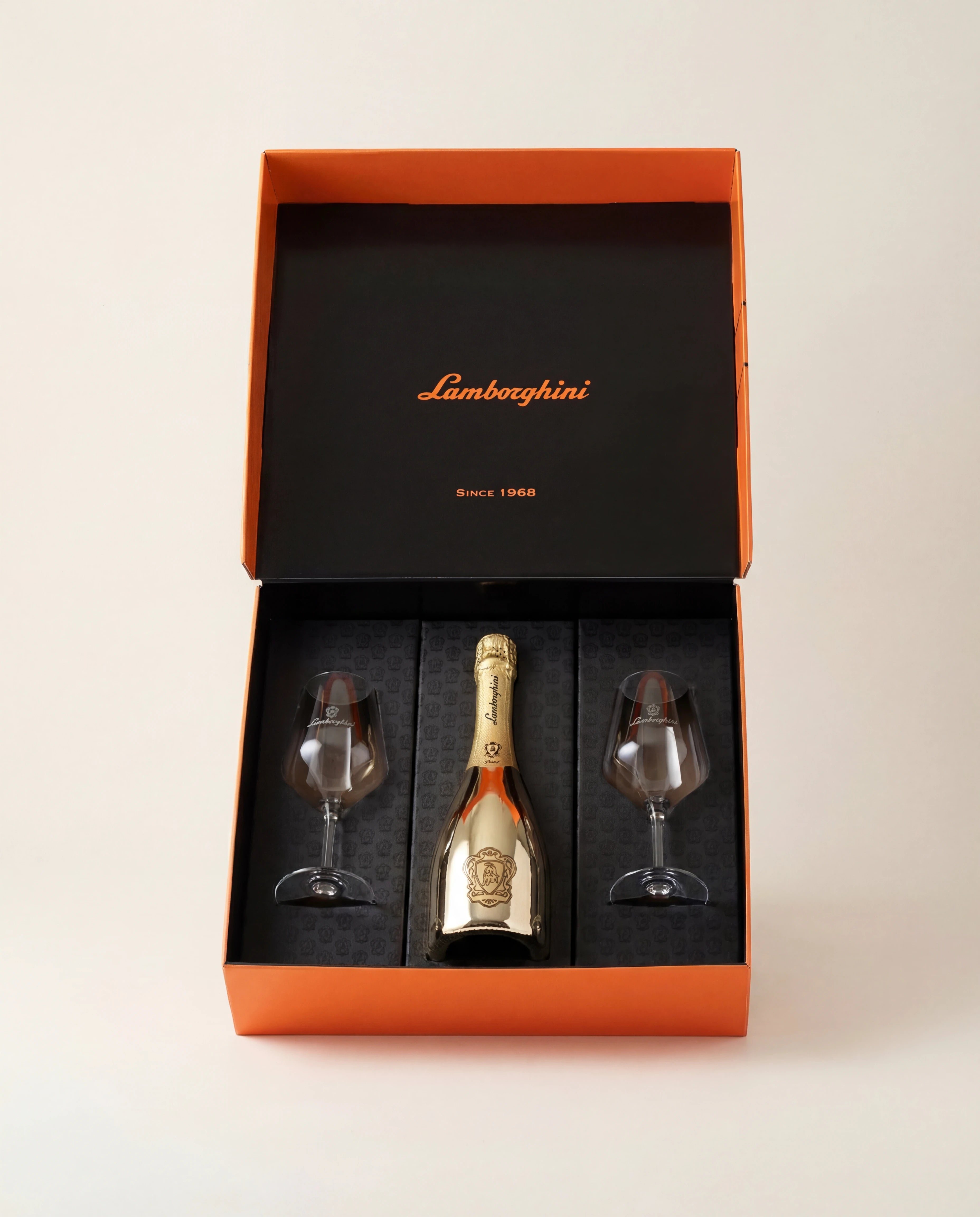 Lamborghini Oro Vino Spumante with Gift Set