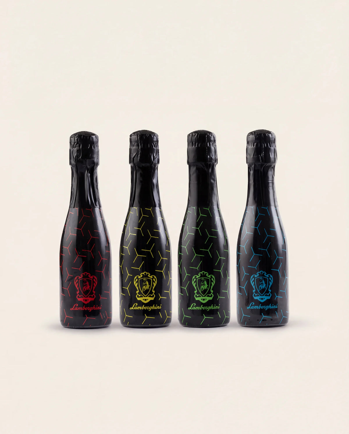 Lamborghini 200ml x 4: Pinot Chardonnay Vino Spumante Brut Lamborghini 200ml x 4: Pinot Chardonnay Vino Spumante Brut