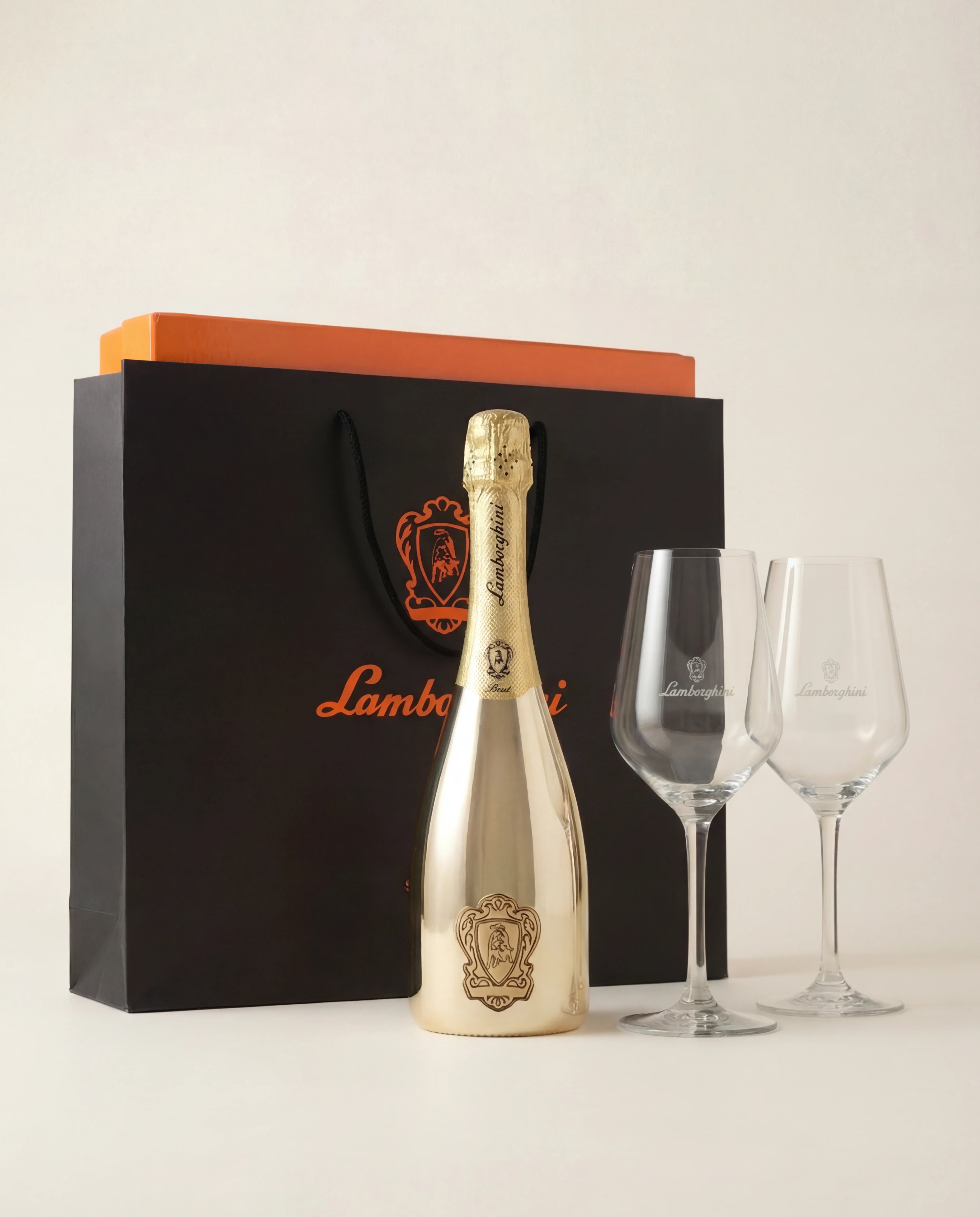 Lamborghini Oro Vino Spumante with Gift Set